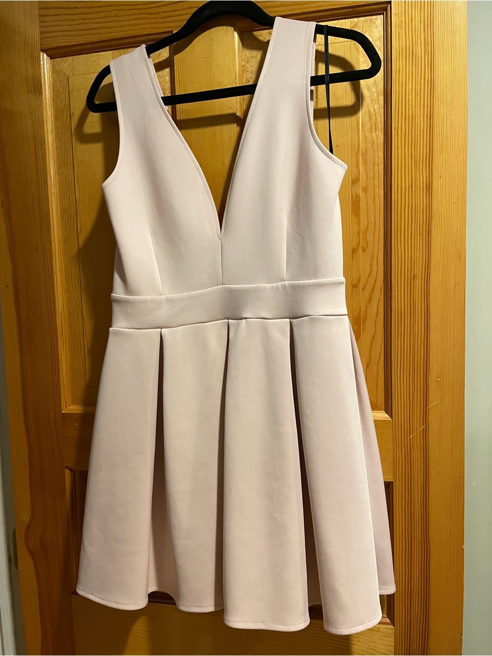 Forever 21 Pale Blush V-Neck Pleated Mini Dress